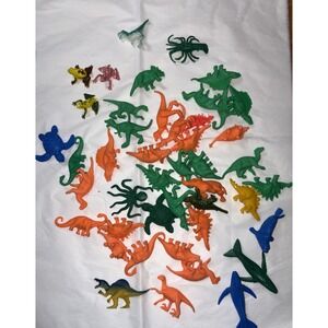 Vintage 42 Prehistoric  Dinosaurs plastic playset  +1